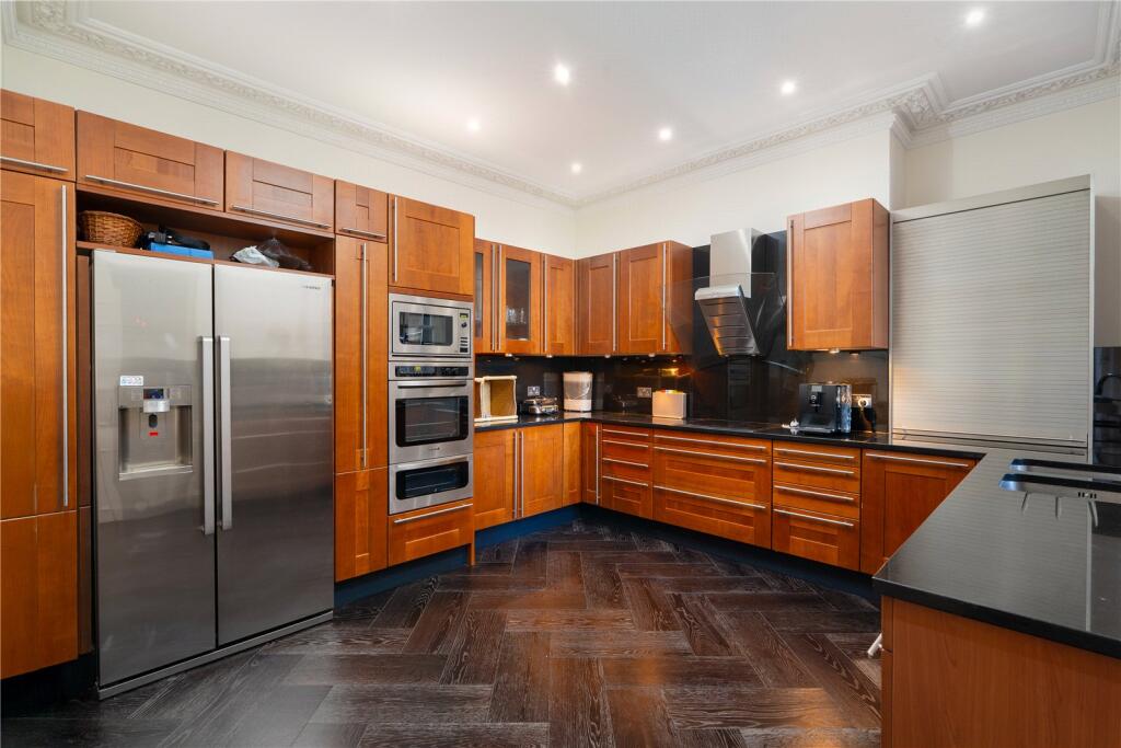 4 bedroom apartment for sale in North Gate, Prince Albert Road, St John's Wood, London, NW8